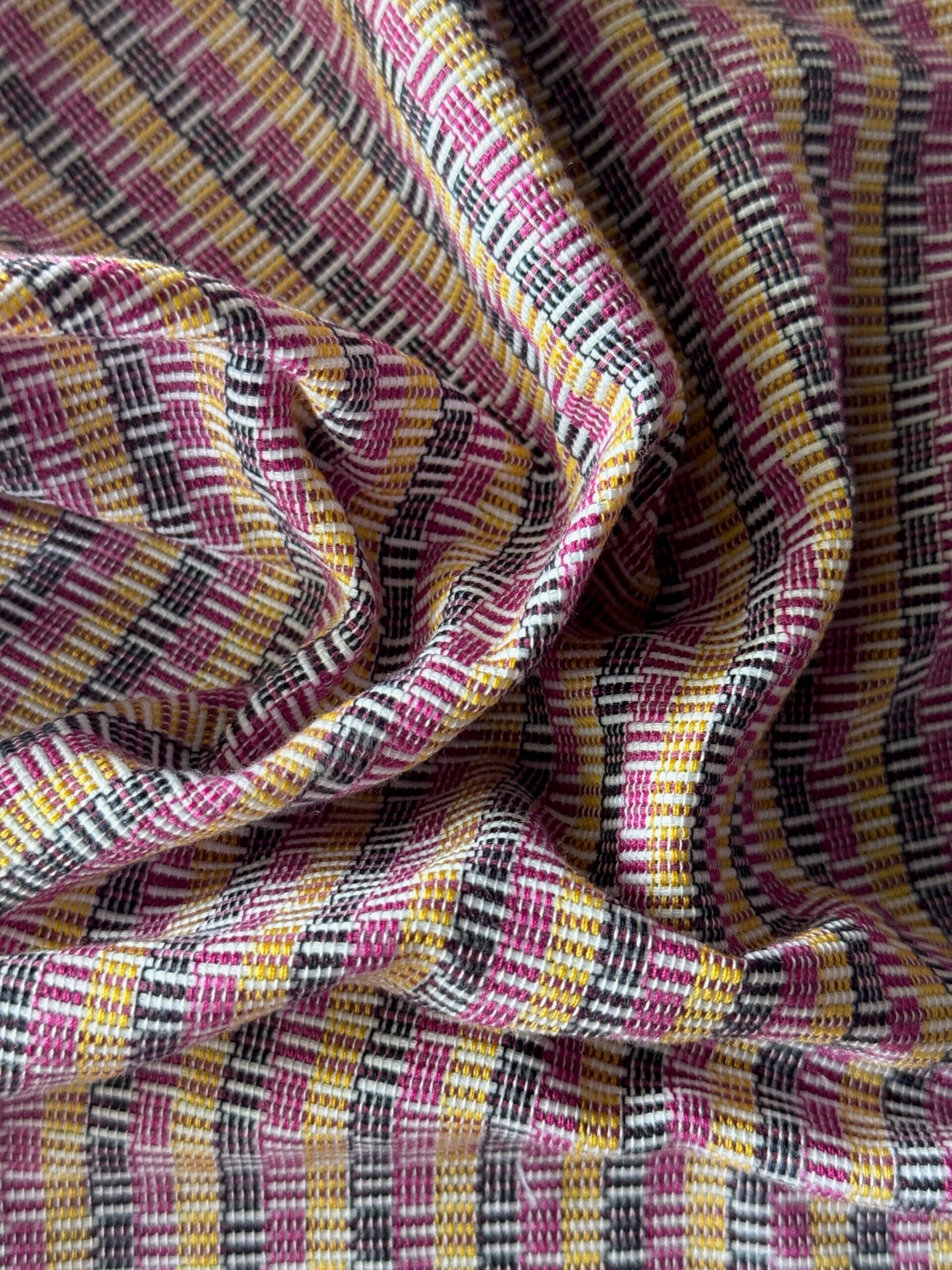 Binakol - Red Black Yellow (1) - Image 1