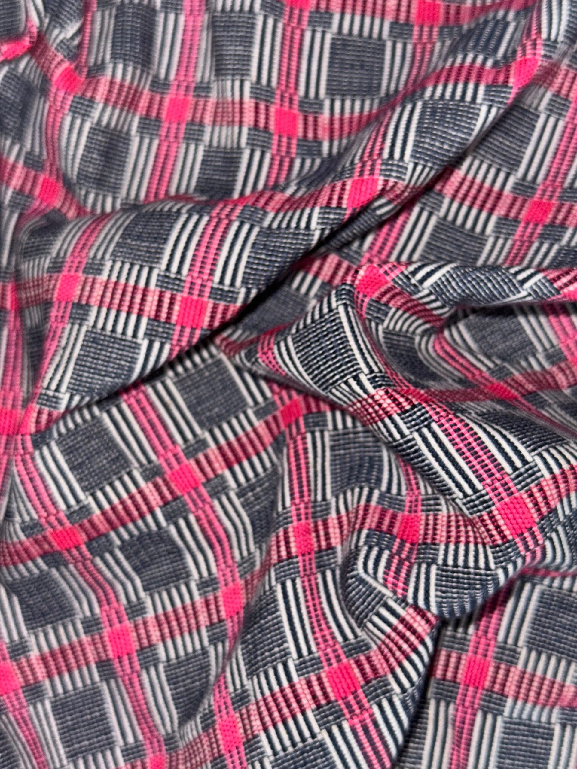 Binakol - Black Pink (1) - Image 1