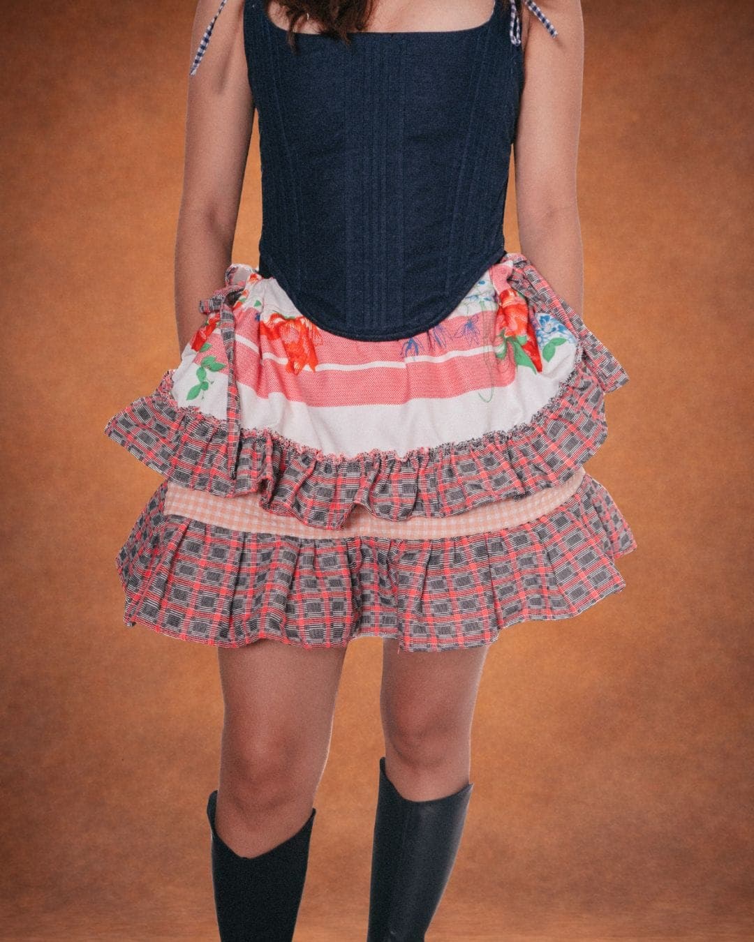 Gunita Mini One-Size Skirt, Up to 45″ Waist, Lambingan sa Hapon